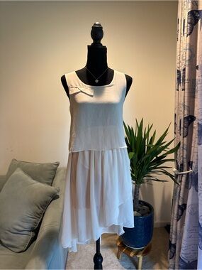 Sleeveless Light Pink Chiffon Dress with Pocket Detail